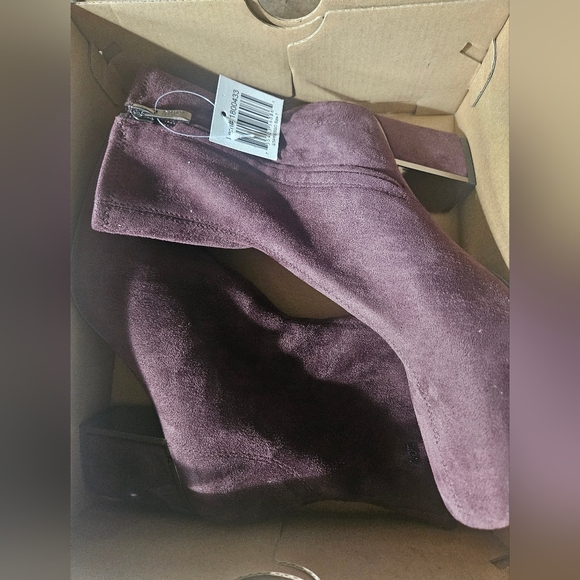 DKNY Cavale Expresso Boots! 7 - Picture 10 of 12